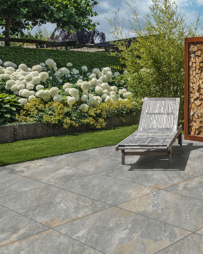 Quartzite Outdoor Paving